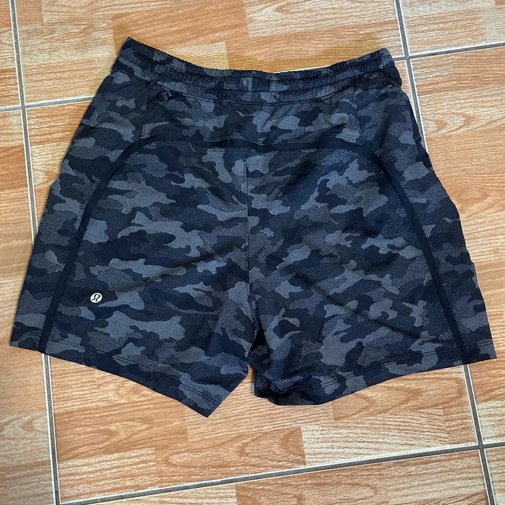 lululemon athletica 7” Black and Gray Pacebreaker Shorts